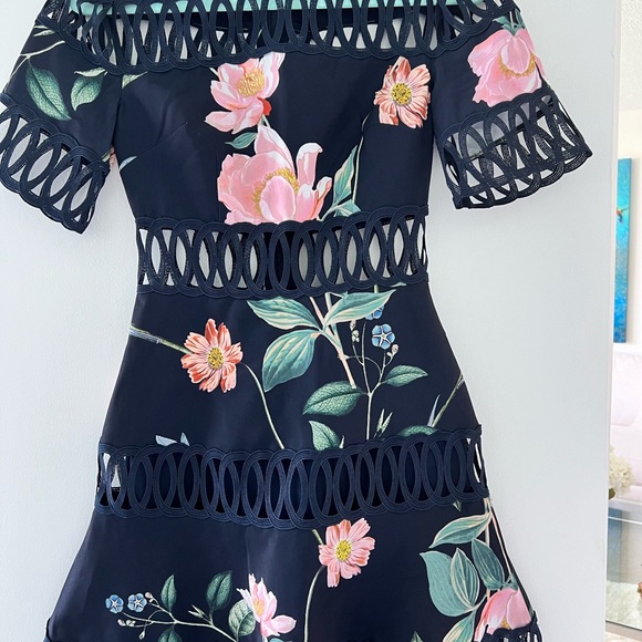 Keepsake The Label Women XS Whispers Floral Print Fit and Flare Dress. - Picture 3 of 4